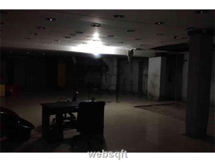 Retail showroom shop for Rent
